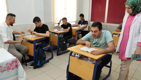 KOMEK’te özel gençler yaz eğitiminde