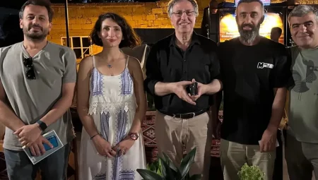 Kürtçe-Türkçe Okuma Grubu Mardin’de söyleşi yaptı.