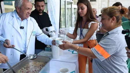 Nilüfer Belediyesi’nde çalışanlara ikramlar Başkan’dan