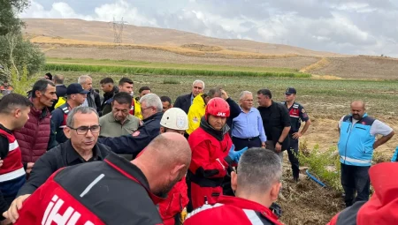 Başkan Büyükkılıç, sel bölgesinde acı haberi duyurdu, yaraların sarılacağını açıkladı