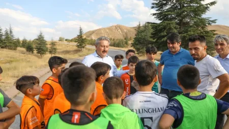 Başkan Palancıoğlu Tınaztepe’ye okul müjdesini verdi
