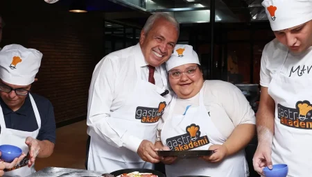 Başkan Şadi Özdemir özel çocuklarla pizza yaptı