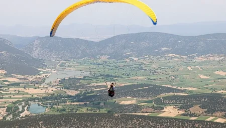 Bilecik’te yamaç paraşütü hazırlığı