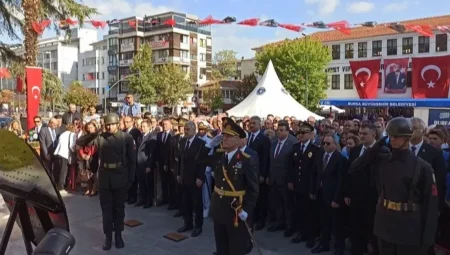 Bursa’da 30 Ağustos Zafer Bayramı coşkuyla kutlanıyor