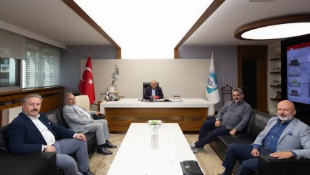 Büyükkılıç, başkanlarla Büyükşehir’de bir araya geldi