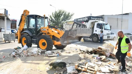 Çiğli Ata Sanayi Sitesi’nde detaylı temizlik