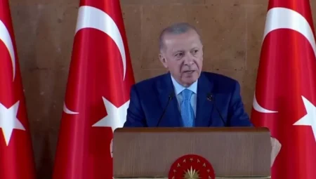 Cumhurbaşkanı Erdoğan Ahlat’tan millete seslendi… Doğal afetin partisi olmaz!
