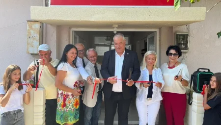 Enez'de Atatürk Çocukları Kütüphaneleri açıldı