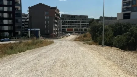 Hasanağa’da yol problemi devam ediyor
