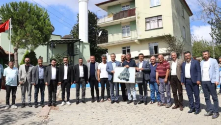 İzmit Belediyesi, kırsal mahallelerdeki nceleme gezisine Nebihoca’da devam etti