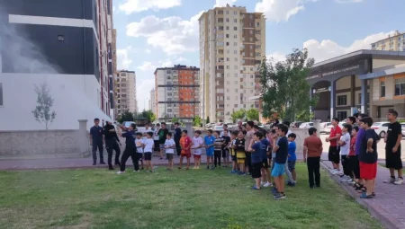 Kayseri Büyükşehir’den gençlere “yangın” bilgilendirmesi