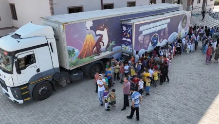 Konya Bilim Tırı 17 bin öğrenciyi ağırladı