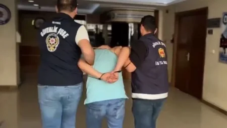 Metroda çocuğa saldırıya tutuklama