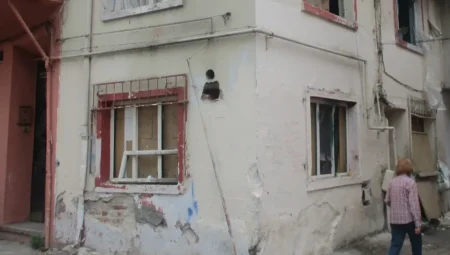 Osmangazi’de metruk bina yıkımları hız kazandı