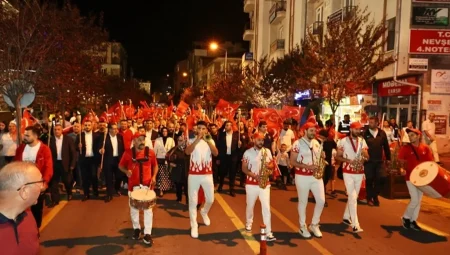 Nevşehir’de 30 Ağustos için renkli ‘Fener Alayı’