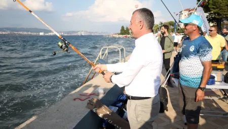 3. İzmit Körfezi Deniz Festivali dolu dolu geçti