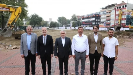 İnegöl’de Heykel bölgesinde düzenleme çalışmaları başladı