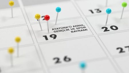 19 Mayıs resmi tatil mi, hangi güne denk geliyor? 2025 Resmi Tatil Takvimi: 18 Mayıs yarım gün mü, 19 Mayıs tam gün müsaade mi?