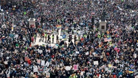50 eyalette Trump protestosu