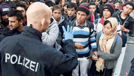 Almanya’da sığınmacı sayısı azaldı