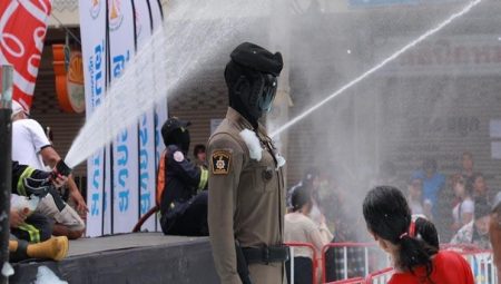 Asayiş artık ona emanet: Yapay zeka takviyeli polis robot