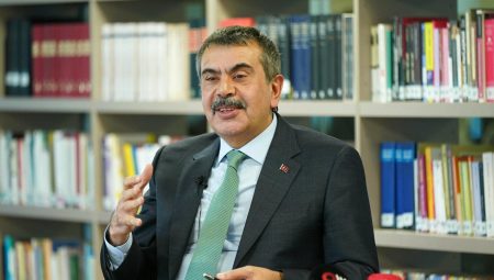 Bakan Tekin: MEB değişiklik yapmak zorunda… Dünyaya ‘özgün’ bir eğitim modeli sunabiliriz