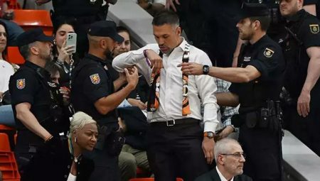 ÇBK Mersin’e İspanya’da ayıp!