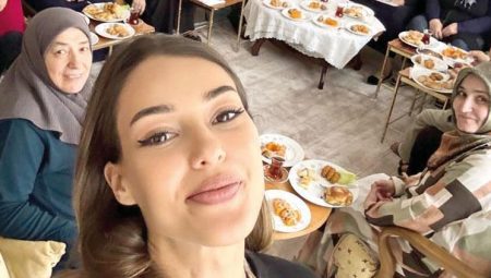 Dilan Çiçek Deniz’den anneanne meskeni ziyareti
