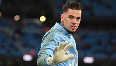 Ederson, Premier Lig tarihine geçti!