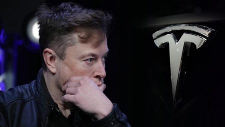 Elon Musk’ın ‘siyasi duruşu’ Tesla’da tarihi ziyana neden oldu