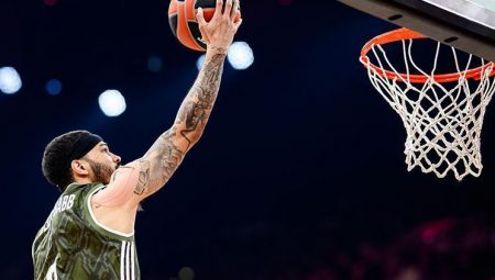 EuroLeague’de dönemin en uygun savunmacısı: Nick Weiler-Babb!