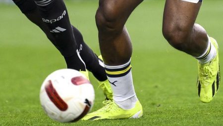 Fenerbahçe – Beşiktaş maçı ne vakit, hangi gün? FB – BJK derbi tarihi 2025!