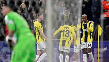 Fenerbahçe’ye VAR’dan bir düzgün, bir de makûs haber!