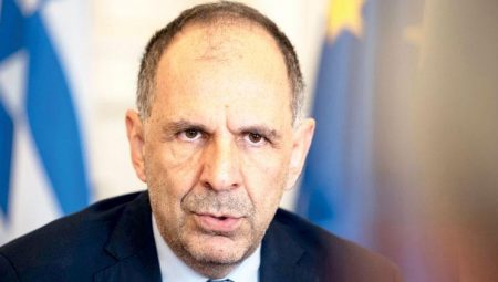 Haritadan bir gün sonra Yunan bakandan ‘orta yol’ iletisi