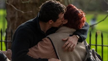 İki sevgili yine kavuştu… Sarmaş dolaş olup aşkın gölgesinde kayboldular