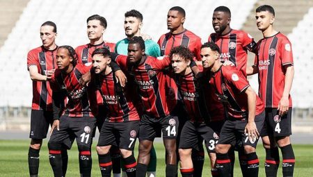 Kocaliespor’un şampiyonluğunu ilan ettiği 1. Lig’de gözler ikincilik çabasında