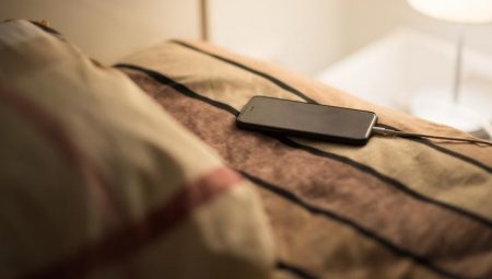 Telefonu bu türlü bırakmak yangın riski taşıyor! Gece boyunca…
