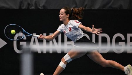 Ulusal tenisçi Zeynep Sönmez, Madrid Açık’a veda etti