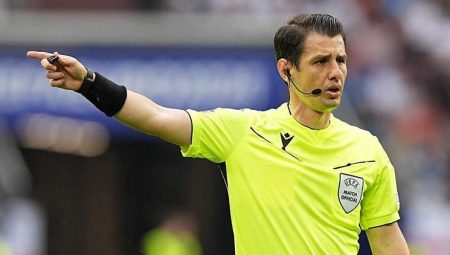 Yunanistan’daki kritik AEK-Olympiakos maçını Halil Umut Meler yönetecek