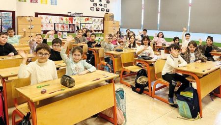 Zil yine çaldı… 20 milyon öğrenci dersbaşı yaptı