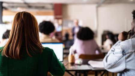 2 Mayıs Cuma günü okullar tatil mi? Yarın okullar tatil mi, 1 Mayıs ile hafta sonu birleştirildi mi?