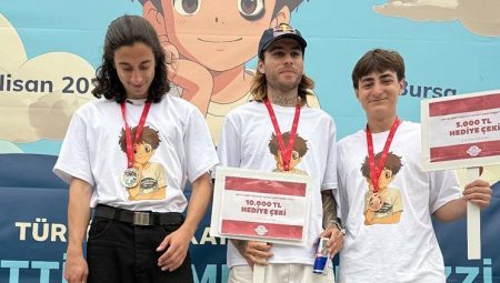 Berke Dikişçioğlu Türkiye Kaykay Şampiyonası 1. Etap Şampiyonu Oldu