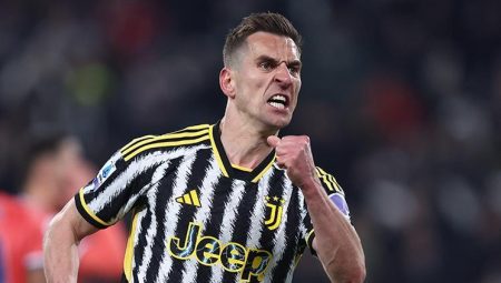 Juventus’ta Milik’in mukavelesi uzatıldı