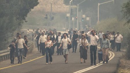Kudüs-Tel Aviv ortasında yangın: Milletlerarası yardım talep ettiler