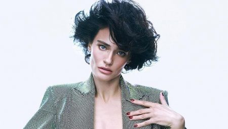 Saadet Işıl Aksoy: Egomu geri plana attım