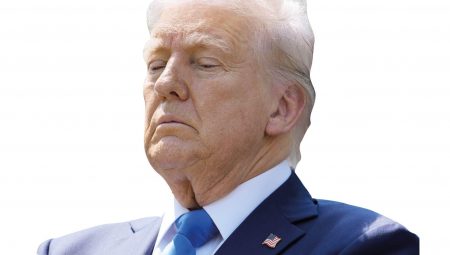 Trump’tan dünyaya tehdit… İran’dan petrol alana yaptırım