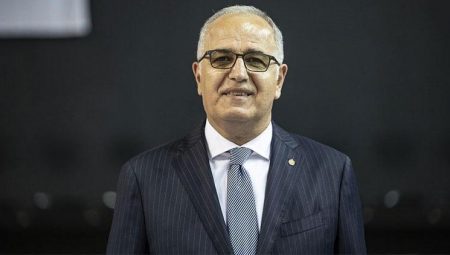 TVF Başkanı Mehmet Akif Üstündağ: İstanbul’da ipi göğüsleyen grup Vakıfbank olsun! Takviyeleri için Ali Koç’a teşekkür ederim