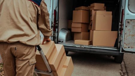 19 Mayıs (bugün) kargolar açık mı, çalışıyor mu? 19 Mayıs PTT Kargo, MNG, Aras, Yurtiçi Kargo kapalı mı, dağıtım yapıyor mu?