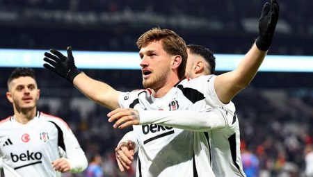 Beşiktaşlı Semih Kılıçsoy’a Premier Lig’den transfer teklifi geliyor!