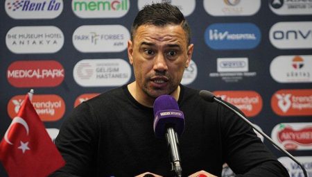 Çağdaş Atan: “Çok kıymetli bir maç kazandık”